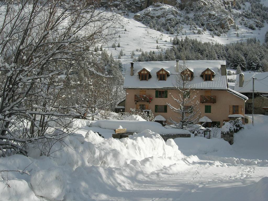 Auberge La Cleida Névache Exterior foto