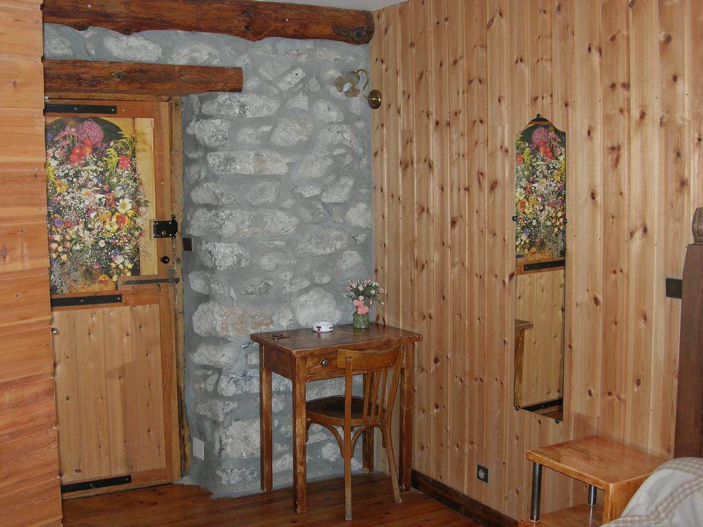 Auberge La Cleida Névache Quarto foto